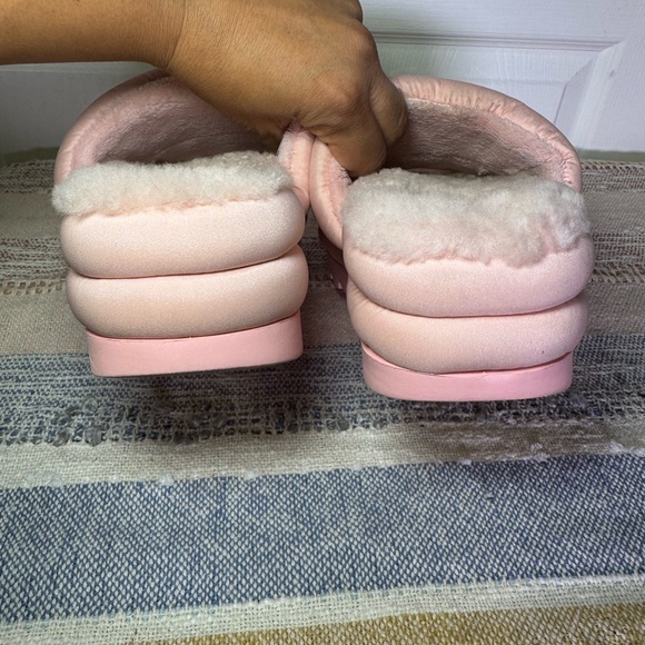 UGG Pink and White Women's Slippers - Picture 6 of 8